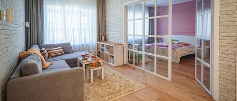 1 bedroom, iron/ironing board, travel cot, WiFi