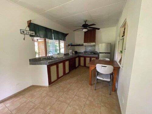 Casita Familiar Blue, apto para tus mascotas. Totalmente rodeado de naturaleza..