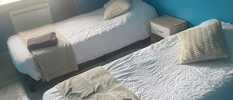 3 bedrooms, iron/ironing board, travel crib, WiFi