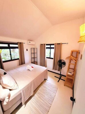 1 bedroom, in-room safe, iron/ironing board, free WiFi