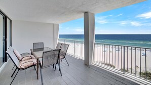 คอนโด, หลายเตียง (Pelican Pointe 805) | รับประทานอาหารกลางแจ้ง