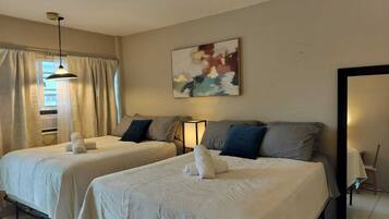 2 chambres, fer et planche Ă  repasser, Wi-Fi, draps fournis