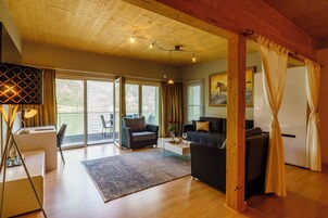 Televisión LED 138 cm con canales de televisión por cable, Netflix