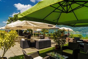 Terrace/patio - Seeblick Hotel und Restaurant Rössli (Quarten)