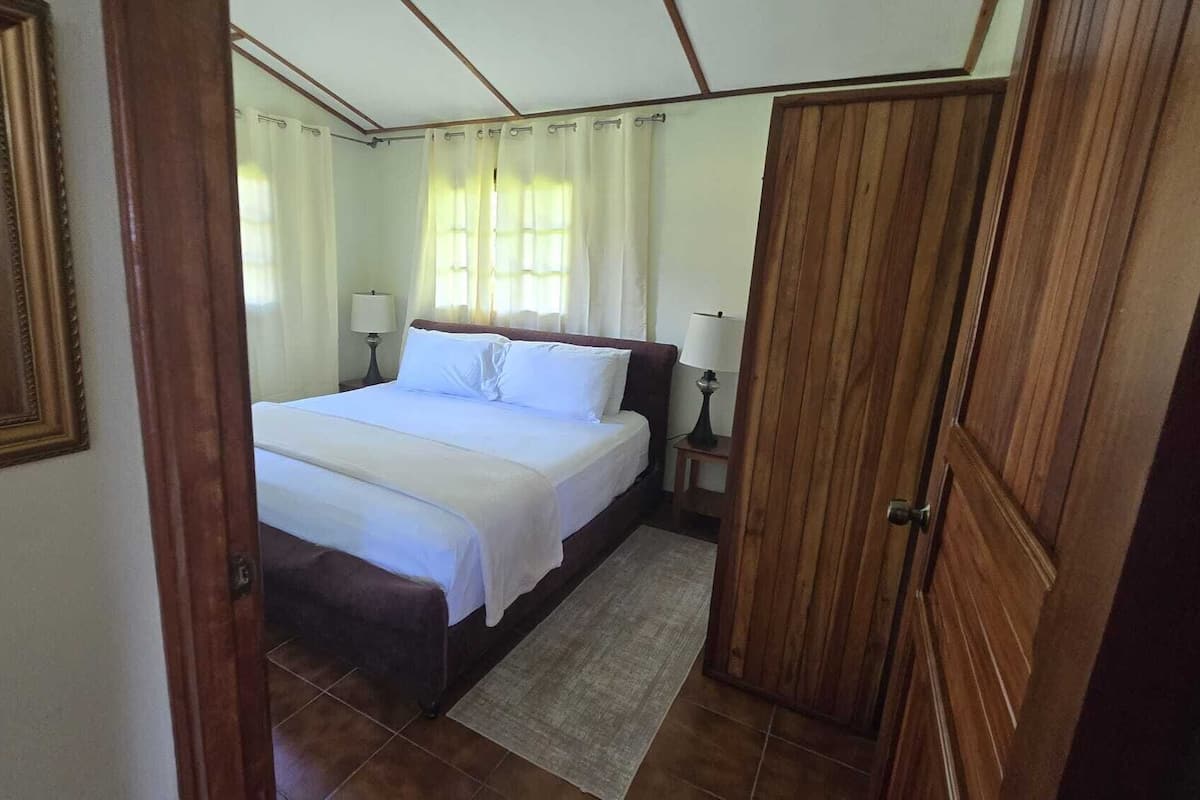 Suite Deluxe | 1 habitación, wifi gratis y ropa de cama