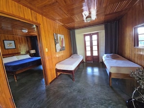 Deluxe Bungalow, 1 Bedroom | Living area