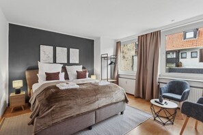 2 Schlafzimmer, Reisekinderbett, WLAN, Bettwäsche