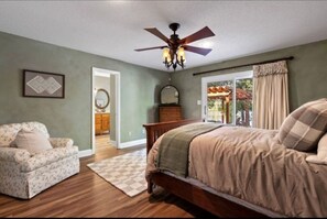 3 bedrooms, iron/ironing board, travel cot, free WiFi - Hiwassee Riverfront 3 BR House (Decatur)