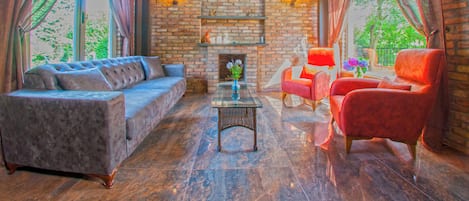 Smart TV, fireplace, printers