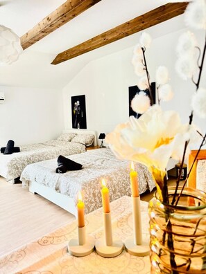 Bed sheets - 7 private Rooms in a spacious Villa (Vienna)