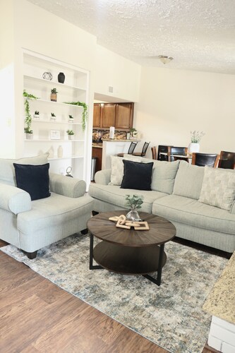 Cozy Getaway in Houston