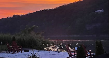 White Oak Landing RV, Charming river side gated RV park Near historic Clifton TN