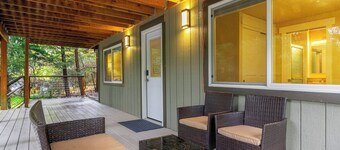 Cozy 1-bedroom forest retreat in gorgeous Bellingham