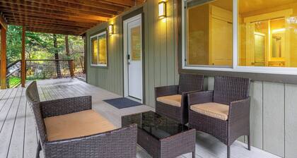 Cozy 1-bedroom forest retreat in gorgeous Bellingham
