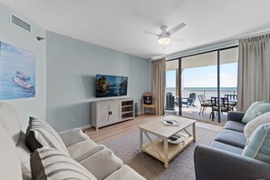 Condo, Plusieurs lits (White Caps 302) | Aire de séjour