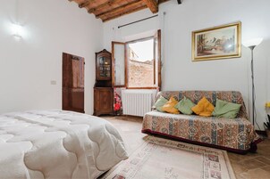 Classic Studio, Valley View | Down comforters, iron/ironing board, rollaway beds, free WiFi