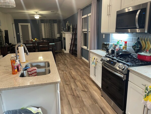 Microwave, oven, stovetop, dishwasher