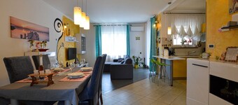 Radovani Peaceful and Serene Apartment with Terrace - Two Bedroom Apartment with Terrace