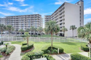 Condo, Multiple Beds (Tradewinds 106)