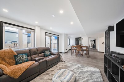 A Cozy Retreat: Home away from Home 🏕