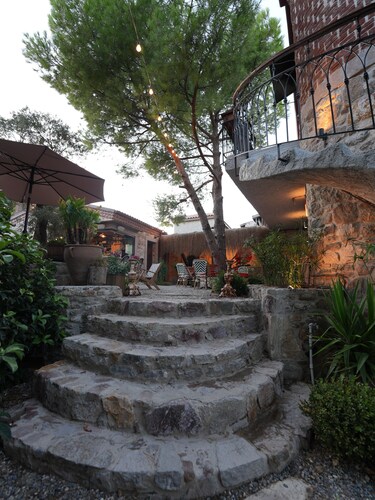 Chi House