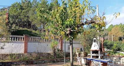 Perfect time out: country house with fireplace, pool and view