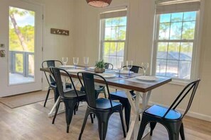 Dining - "Mayberry on Bayberry" Private pool Sleeps 10 (Saint George Island)