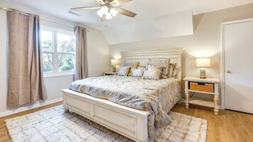 5 quartos, ferros/tábuas de passar roupa, berço de viagem, Wi-Fi