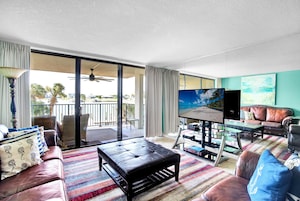 Condo, Multiple Beds (Wind Drift 114N) | Living area