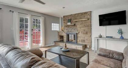 2BD Penthouse, Pet Friendly!