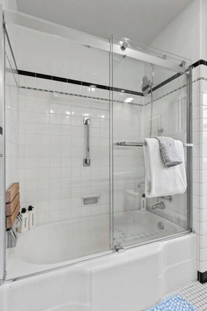 Shower, towels