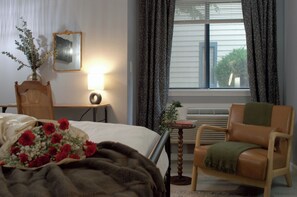 1 slaapkamer, een bureau, een strijkplank/strijkijzer, gratis wifi