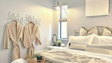 1 sovrum, skrivbord, strykjÀrn/strykbrÀda och gratis wi-fi