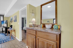 Condo, 2 Queen Beds (Wind Drift 501E) | 3 bedrooms