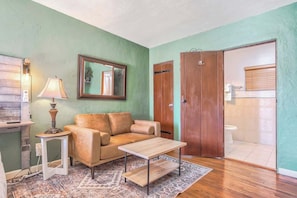 Classic Studio | Living area