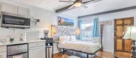 Estudio Confort | Ropa de cama de alta calidad, camas con efecto memoria y wifi gratis