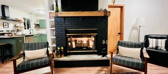Cozy 3-bedroom cottage with AC and WiFi in lovely Albrightsville
