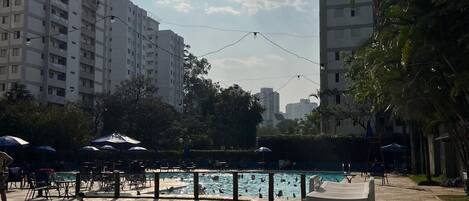 Piscine extérieure