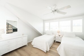 2 bedrooms, iron/ironing board, free WiFi, bed sheets - Southern Escape at Truman Annex - 2 Bed / 2.5 Bath with Parking & Shared Pool (Key West)