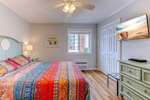 2 bedrooms, iron/ironing board, WiFi, bed sheets - Beachfront property, 2 BD, 2 BR condo at APATB 1 in beautiful Myrtle Beach! (Myrtle Beach)