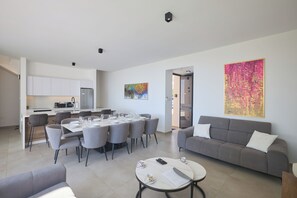 Interior - Aqua Pearl 11, 5 bedroom villa with Roof Top in the center of Protaras. (Protaras)
