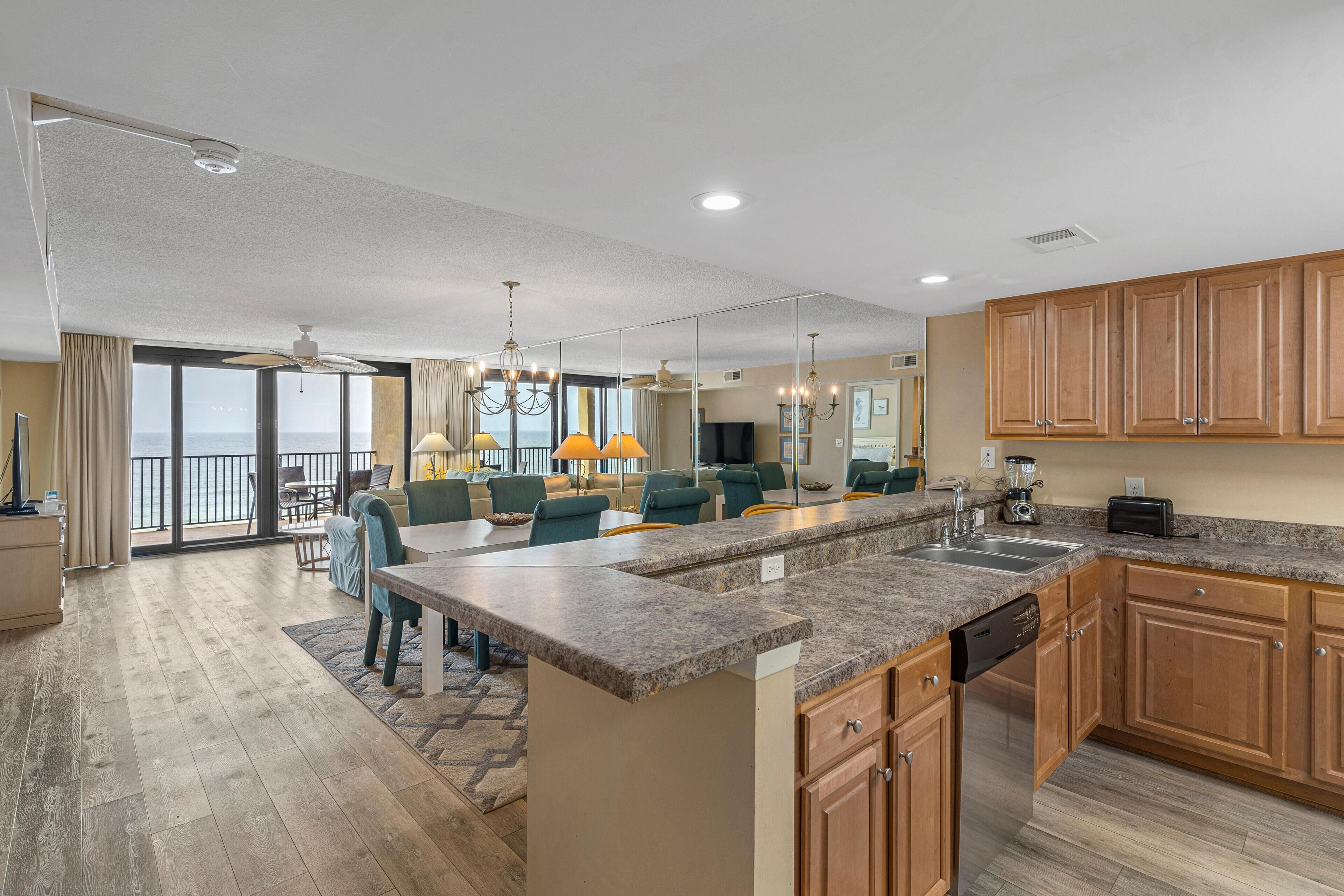 Condo, Multiple Beds (Wind Drift 702E) | Private kitchen | Oven