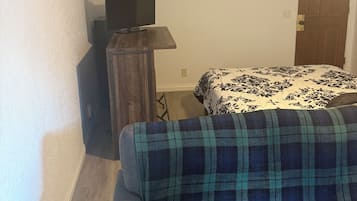 1 soverom, strykejern/-brett, wi-fi og sengetøy