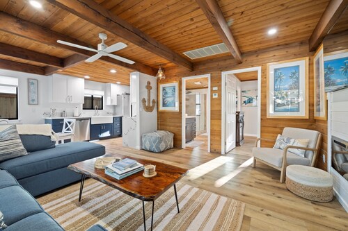 Cottage by the Harbor