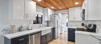 Cottage by the Harbor