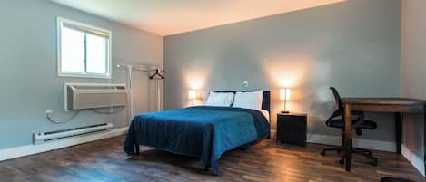 Habitación individual Deluxe, 1 cama de matrimonio | Escritorio, espacio para trabajar con un portátil, wifi gratis