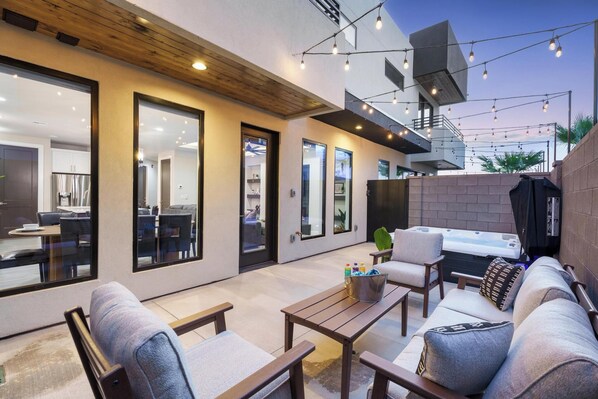 Terrace/patio - Golf Course, ATV Parking + Private spa! (Hurricane)