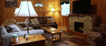 Deer Meadow-Devil`s Bathtub/Natural Tunnel