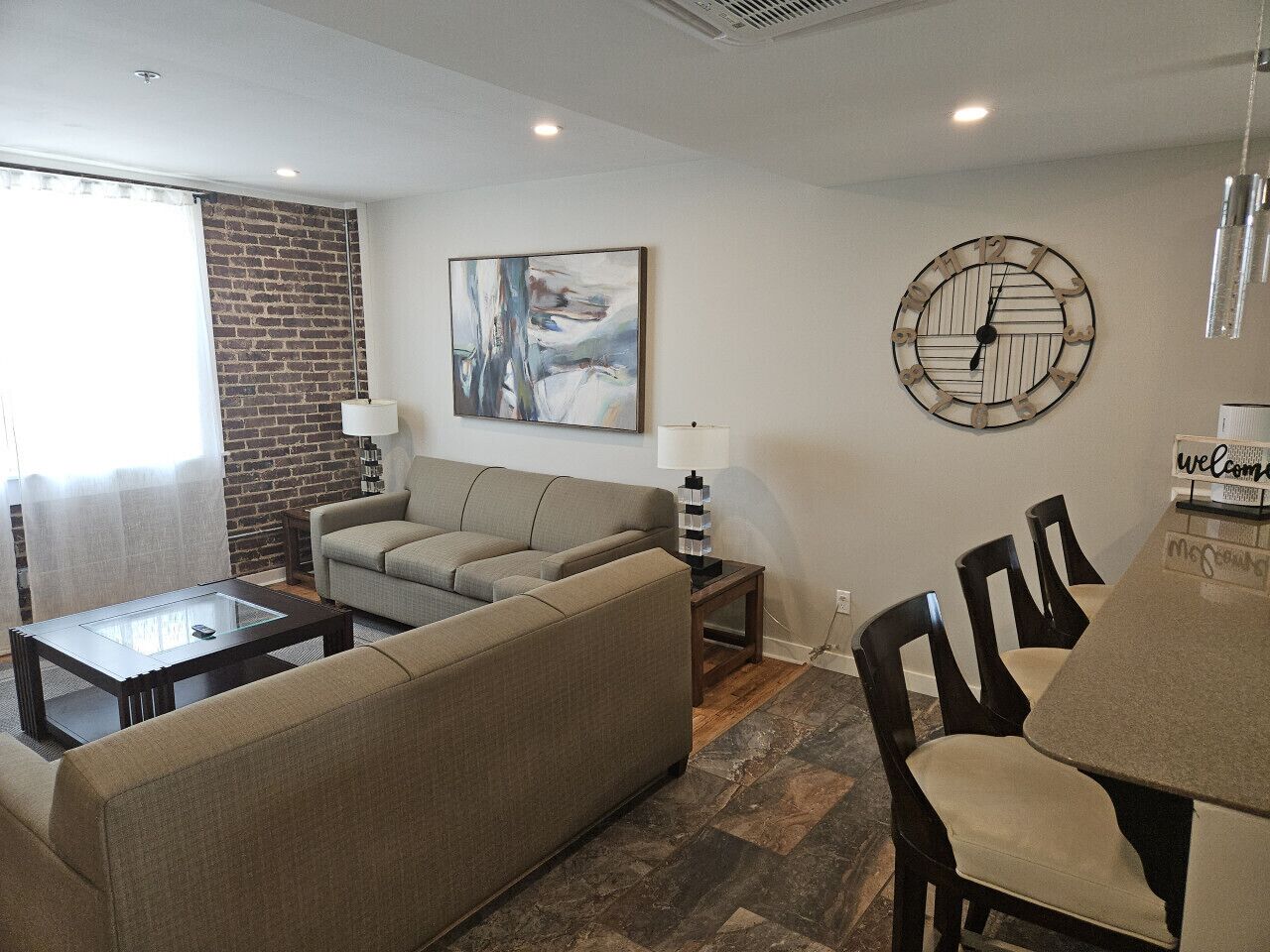 New Modern 2 Br In Excellent Location (201) - Maryville, TN