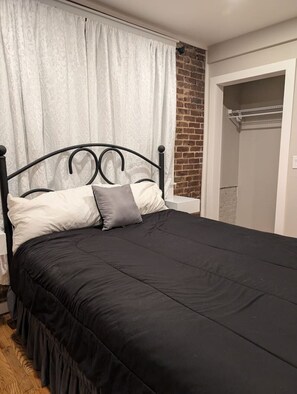 2 Schlafzimmer, Schreibtisch, kostenloses WLAN, Bettwäsche